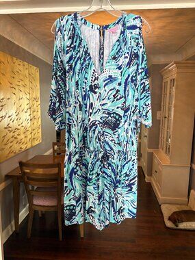 Lilly Pulitzer Open Sleeves Romper with built in shorts. Size M